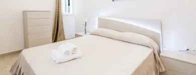 Business 6 image HOLIDAYS IN MALTA ISOLA DEL MAR Hotels in Gzira NHD